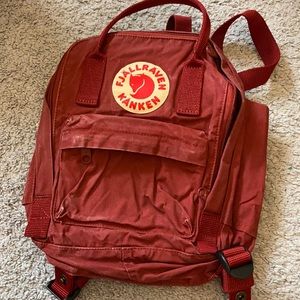 Fjallraven Kanken min backpack